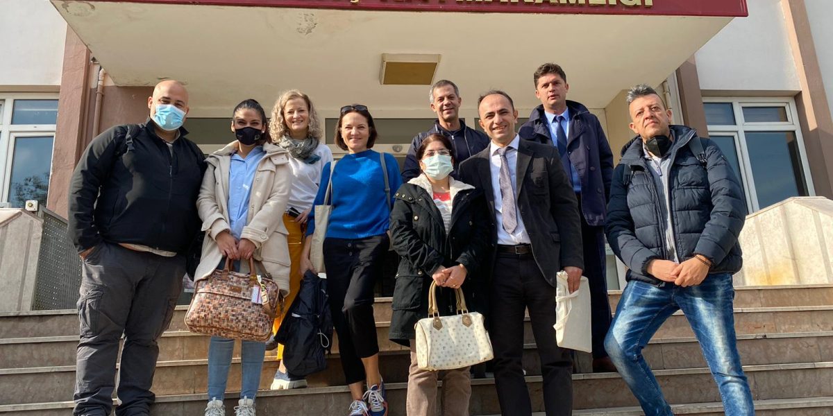 9ddbcd4a-6286-4b1d-8cb5-aa6efdb3c932-2