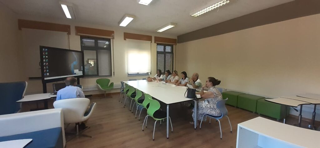 Formação para Assistentes de Biblioteca no GIBEmpréstimo na EB Terras do Ave