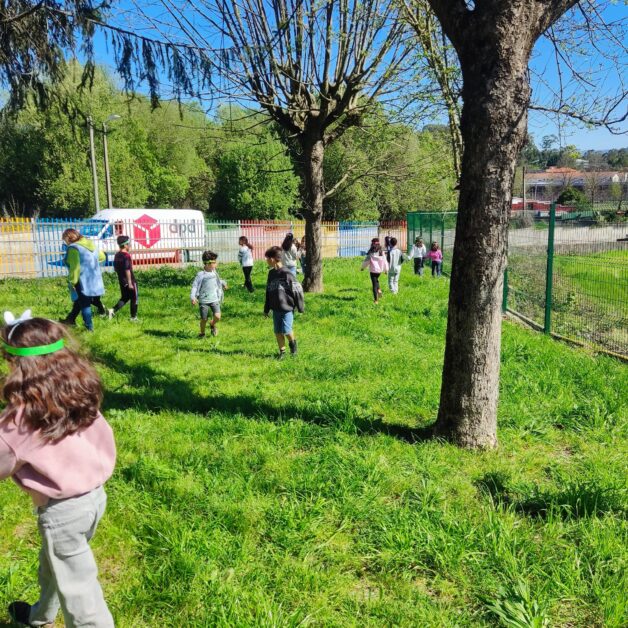 Último dia de aulas do 2.º período celebrado com alegria, criatividade e uma animada caça aos ovos