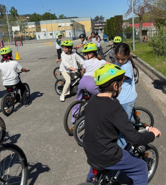 Alunos do 4º ano da EB Bairro visitam a escola sede do Agrupamento Terras do Ave