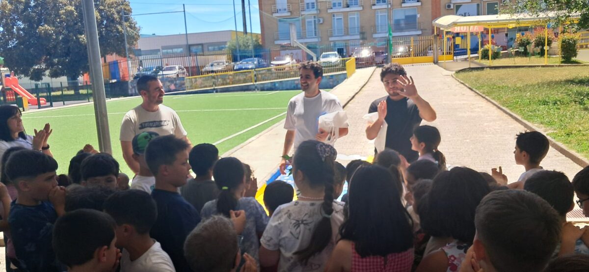 Voluntariado na EB de Oliveira São Mateus chega ao fim