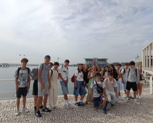 Alunos da EB Terras do Ave ganham bilhetes para ir ao Oceanário de Lisboa, no concurso “Queres Levar a Tua Turma ao Oceanário?”