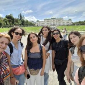 Between Palaces and Parks: A Day Devoted to Culture and Openness