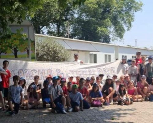 EB/JI de Bairro participa na “XX Marcha pela Igualdade”