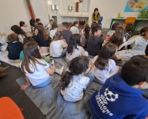 Momentos de partilha e aprendizagem na EB Bairro