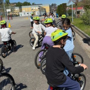 Alunos do 4º ano da EB Bairro visitam a escola sede do Agrupamento Terras do Ave