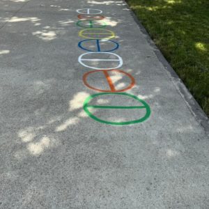 Pintura pedagógicas nos espaços exteriores no JI de Bairro.