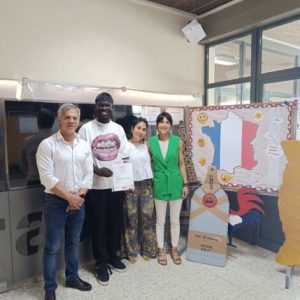 Voluntário francês, no âmbito do CES, dinamiza atividades junto dos alunos da Escola Básica Terras do Ave