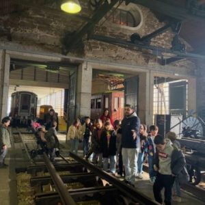 Alunos da G2B, EB Bairro, visitam o Museu Ferroviário