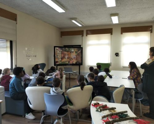 Hora do conto na escola sede