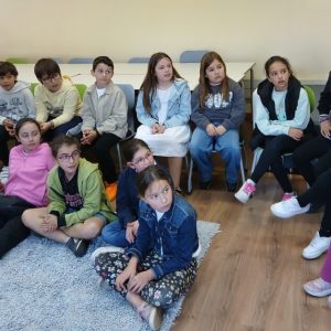 Alunos da EB Carreira visitam a Escola Sede