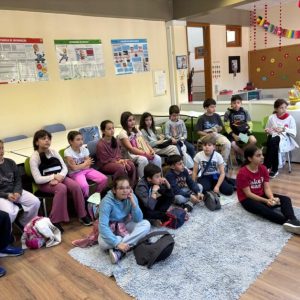 Alunos da EB de Delães visitam a escola sede