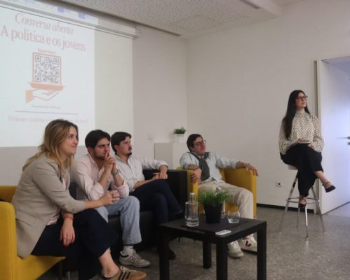 Jovens do projeto “Youth Connect 4 Inclusion” promovem conversa aberta sobre participação dos jovens na vida democrática  