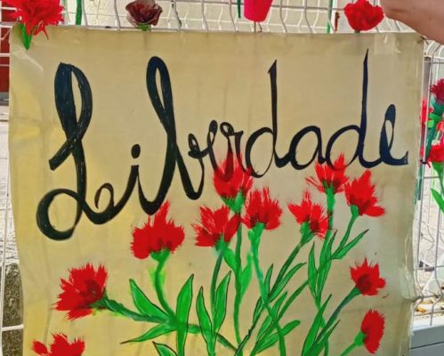 Viver Abril, na EB Carreira!