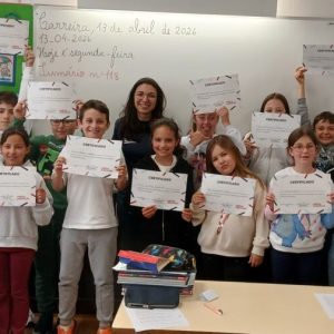 “Cientista regressa à escola” da Carreira