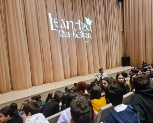 Alunos do 7.º ano assistem à peça “Leandro, rei da Helíria” em Braga